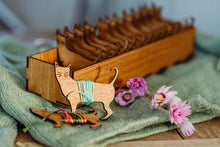 Lade das Bild in den Galerie-Viewer, Garn Aufbewahrungsbox aus Holz Katze