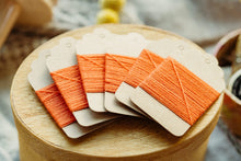 Lade das Bild in den Galerie-Viewer, 6x6 Meter Stick & Stopfgarn aus mulesingfreier Merinowolle