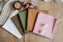 Lade das Bild in den Galerie-Viewer, Stoffpaket zum Besticken