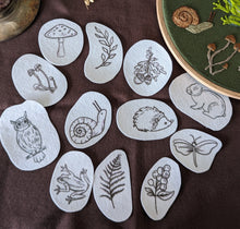 Lade das Bild in den Galerie-Viewer, Stickvorlage Wald und Wiese vorgezeichnet