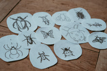 Lade das Bild in den Galerie-Viewer, 12 ausgeschnittene Vorlagen für Insektenstickereien