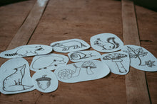 Lade das Bild in den Galerie-Viewer, 10 ausgeschnittene Vorlagen für Waldstickereien