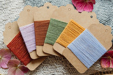 Lade das Bild in den Galerie-Viewer, Nr. 24 Stick &amp; Stopfgarn 6x6 Meter Merinowolle
