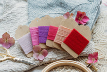 Lade das Bild in den Galerie-Viewer, Nr. 28 Stick &amp; Stopfgarn 6x6 Meter Merinowolle
