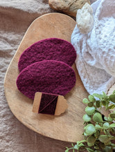 Lade das Bild in den Galerie-Viewer, Knieflicken Wollwalk oval mit Merinogarn
